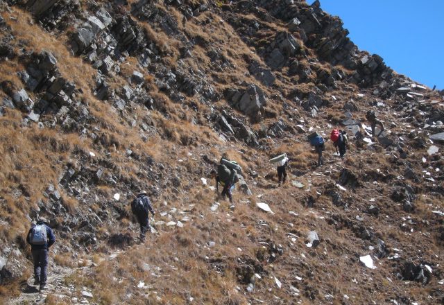 Dhumdhar Kandi Pass Trek