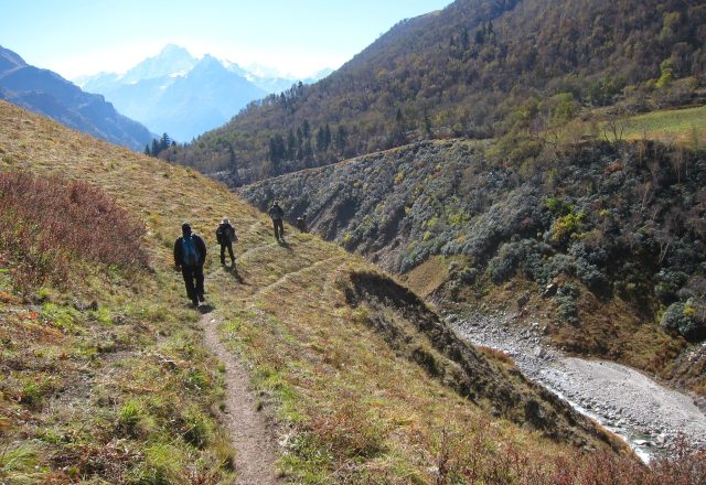 Dhumdhar Kandi Pass Trek