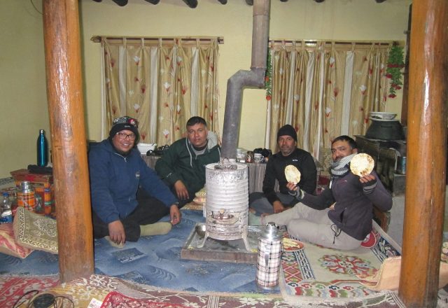 Extreme Winter Snow Leopard / Wildlife Search