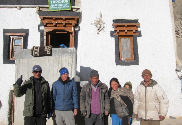 Extreme Winter Snow Leopard / Wildlife Search