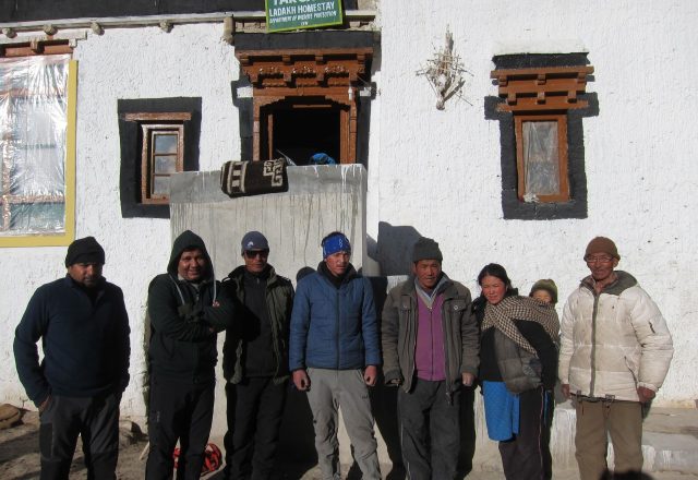 Extreme Winter Snow Leopard / Wildlife Search